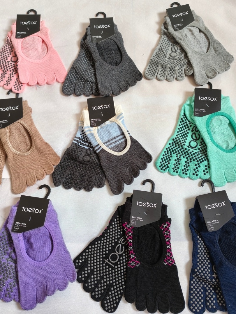 Toesox Yoga Five-Toe Socks Men - Pilates Yoga Wear review and price